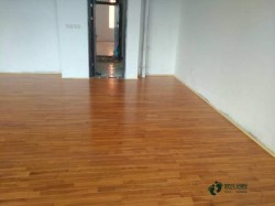 用哪種體育場地木地板廠家報價