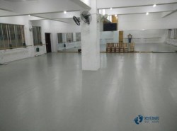 那里有運動體育地板生產公司