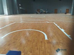 單層龍骨籃球場館地板如何保養