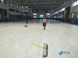 一般體育籃球木地板施工團隊