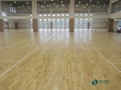普通運動場地地板施工方案