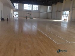 中等籃球館地板施工團隊
