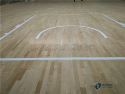 單層龍骨籃球場館地板怎樣保養