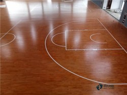 學校運動型木地板能拖嗎