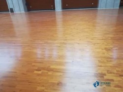 松木體育籃球木地板如何保養