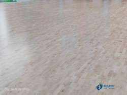 雙層龍骨籃球館木地板如何保潔