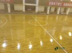 柞木體育運動地板如何保潔