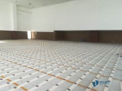 較好的體育場地地板施工